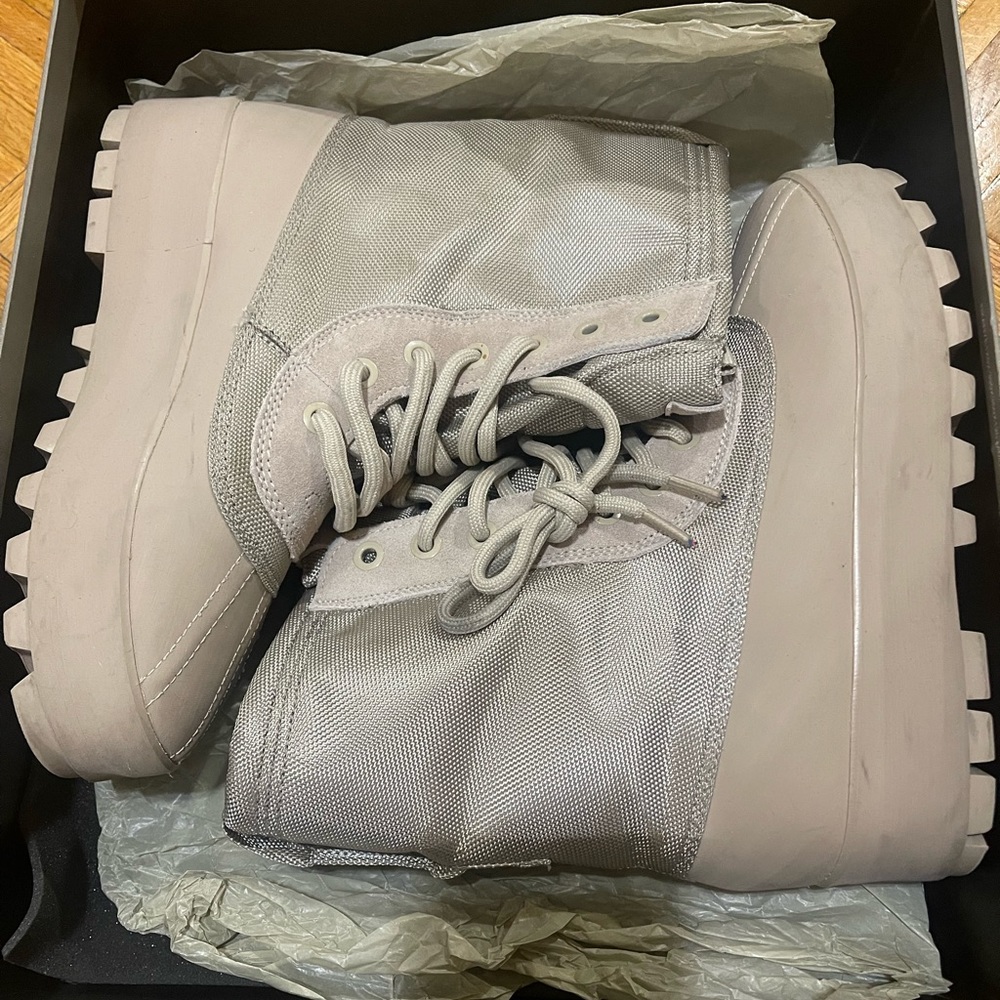 adidas Yeezy 950